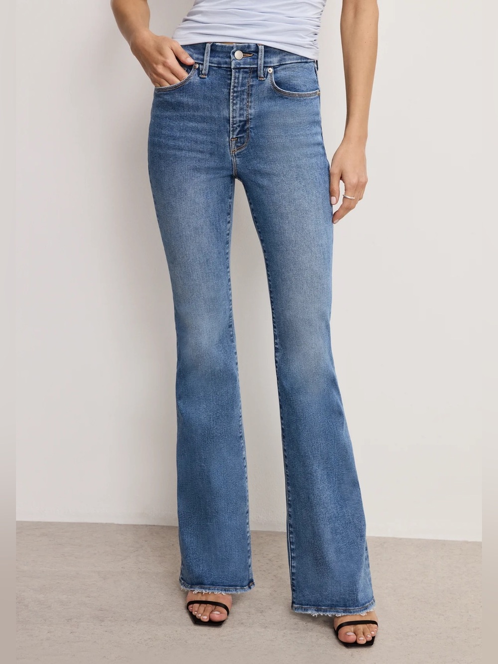 New Good American Always Fits Good Legs Flare Jeans Mid Rise Stretch Long 6-12